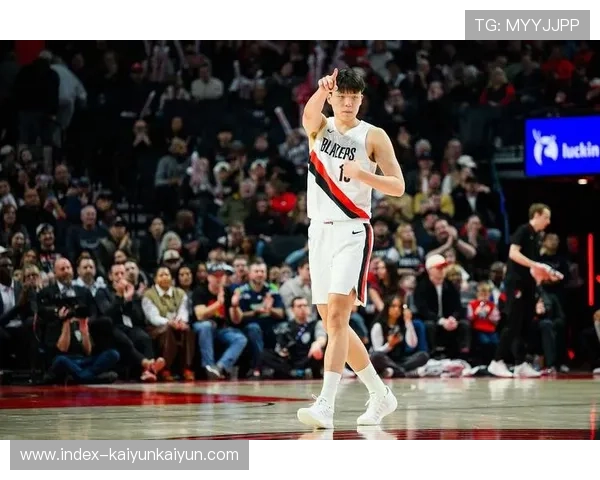 开拓者135-119击败爵士，克林根23分18篮板7助攻统治内线